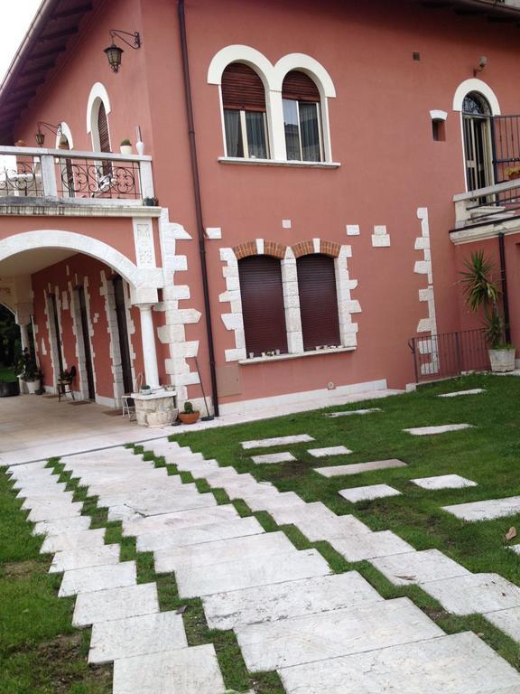 קאבאיון ורונסה Villa Rossa מראה חיצוני תמונה