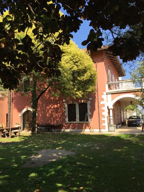 קאבאיון ורונסה Villa Rossa מראה חיצוני תמונה